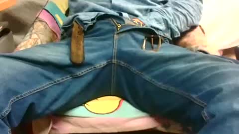 Snapshot of giulio__35 chatting on November 8, 9:57 pm giulio__35 online show from November 8, 9:57 pm