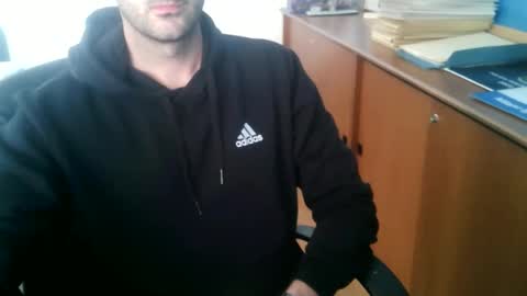 giuseppevai1 online show from December 14, 11:37 am