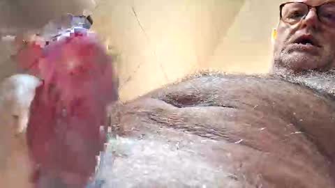 giutomma930394 online show from May 25, 7:58 am