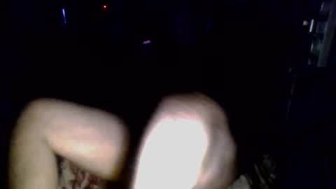 Snapshot of givr6inches chatting on December 14, 1:28 am e-Bizl online show from December 14, 1:28 am