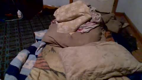 Snapshot of givr6inches chatting on February 5, 10:08 am e-Bizl online show from February 5, 10:08 am