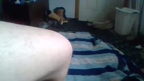 Snapshot of givr6inches chatting on February 12, 7:13 pm e-Bizl online show from February 12, 7:13 pm