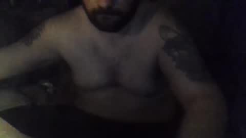 Snapshot of givr6inches chatting on February 18, 11:00 am e-Bizl online show from February 18, 11:00 am