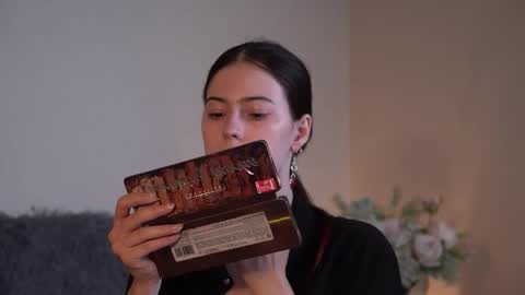 Snapshot of gizefto chatting on September 25, 11:36 am Agness online show from September 25, 11:36 am