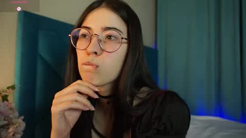 Snapshot of gizefto chatting on October 21, 2:29 pm Agness online show from October 21, 2:29 pm