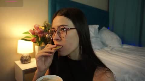 Agness online show from November 9, 1:20 pm