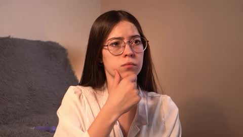 Snapshot of gizefto chatting on February 2, 2:27 pm Agness online show from February 2, 2:27 pm