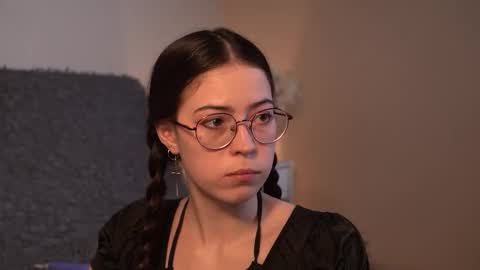 Snapshot of gizefto chatting on February 17, 2:57 pm Agness online show from February 17, 2:57 pm