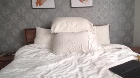 Snapshot of gizzlemcclizzle chatting on January 31, 9:57 pm Chad Thunderstroke and Bianca online show from January 31, 9:57 pm