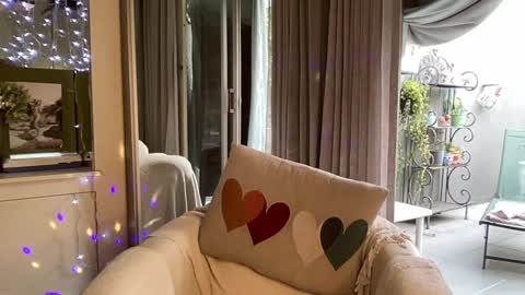 Snapshot of gl1tter_barbie chatting on February 3, 2:13 pm Gl1tter Barbie online show from February 3, 2:13 pm