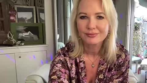 Snapshot of gl1tter_barbie chatting on September 23, 10:40 am Gl1tter Barbie online show from September 23, 10:40 am