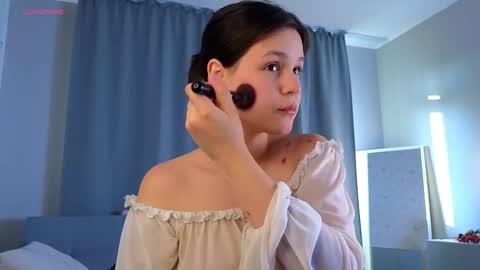 Michelle online show from September 18, 2:57 am