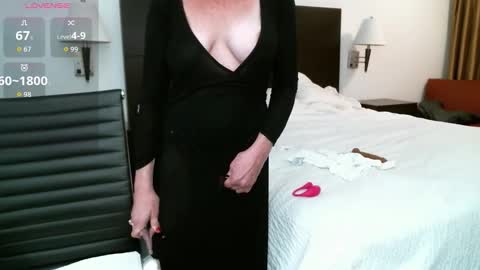 Gwendolyn online show from November 25, 1:05 am