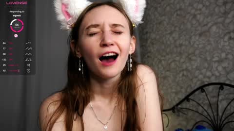 Snapshot of glennabardy chatting on January 27, 1:37 am Sandra online show from January 27, 1:37 am