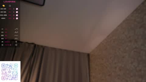 Snapshot of glennabardy chatting on February 21, 9:11 pm Sandra online show from February 21, 9:11 pm