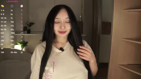 Snapshot of glennabardy chatting on March 3, 5:41 pm Sandra online show from March 3, 5:41 pm