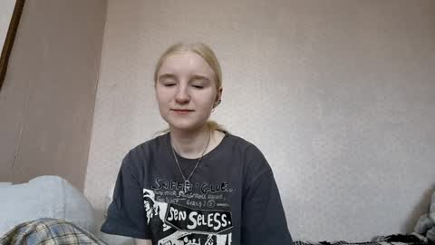 Laura online show from April 7, 7:09 am