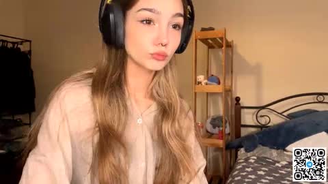 Catalina online show from November 29, 11:02 am