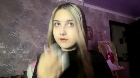 Kelly online show from April 15, 12:34 pm