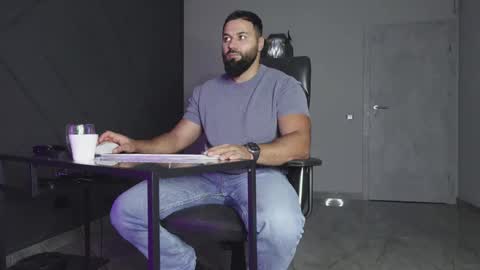 Matthew .. for short call me Matt online show from October 22, 6:51 pm