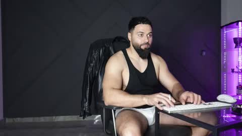 Matthew .. for short call me Matt online show from April 18, 7:07 pm