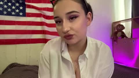 Milena online show from May 4, 6:09 am