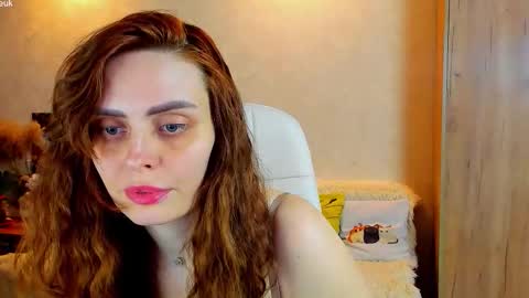 Gloria Wood online show from February 18, 6:48 pm