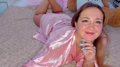 Snapshot of gloriamistress chatting on September 18, 9:11 am gloriamistress online show from September 18, 9:11 am