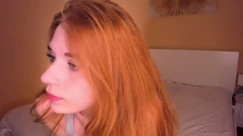 gloriaspace online show from May 13, 8:16 pm