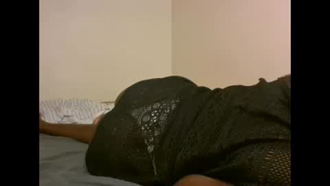 glorious_t online show from December 4, 9:51 am