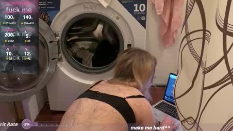 Snapshot of gloryaaaa chatting on October 2, 11:01 pm I want to make you happy and lovense online show from October 2, 11:01 pm