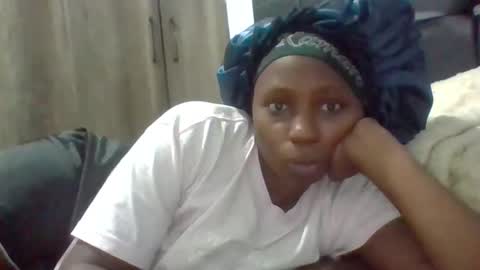 glossybae online show from October 19, 4:29 pm