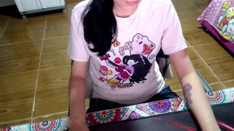 Snapshot of glowingecho chatting on December 5, 4:20 am glowingecho online show from December 5, 4:20 am