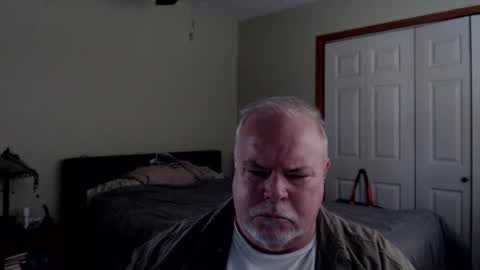 Snapshot of gmctruckguy chatting on November 22, 7:35 pm gmctruckguy online show from November 22, 7:35 pm