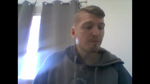 Snapshot of gmonay1331 chatting on March 8, 7:42 pm gmonay1331 online show from March 8, 7:42 pm