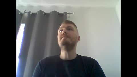 Snapshot of gmonay1331 chatting on December 13, 9:09 pm gmonay1331 online show from December 13, 9:09 pm