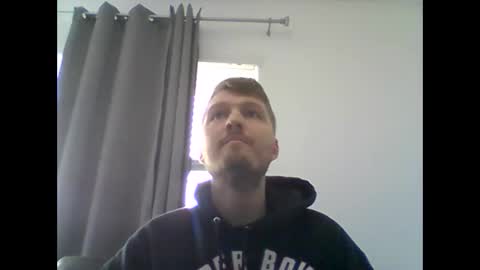 Snapshot of gmonay1331 chatting on February 12, 11:00 pm gmonay1331 online show from February 12, 11:00 pm