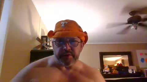 IDKIDCIDGAF online show from October 10, 6:45 am