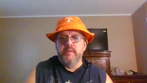 IDKIDCIDGAF online show from March 29, 12:38 pm