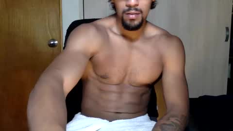 Snapshot of god_of_olumpus chatting on April 4, 11:24 pm god_of_olumpus online show from April 4, 11:24 pm