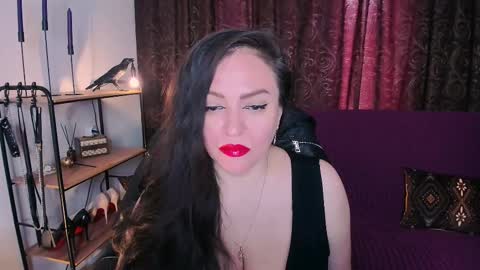 Snapshot of goddess__anna chatting on February 15, 8:44 am GoddeSS ANNA online show from February 15, 8:44 am