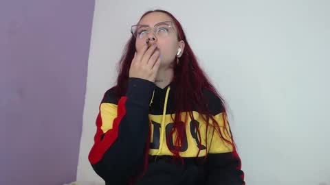 Snapshot of goddess_allison chatting on January 21, 4:48 pm goddess_allison online show from January 21, 4:48 pm