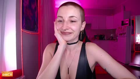 Snapshot of goddess_elpisfoxter chatting on May 11, 9:45 pm Elpis Foxter online show from May 11, 9:45 pm
