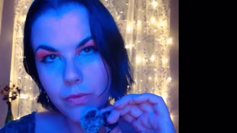 Snapshot of goddess_kehala chatting on September 19, 1:07 am Switch Goddess Kehala online show from September 19, 1:07 am