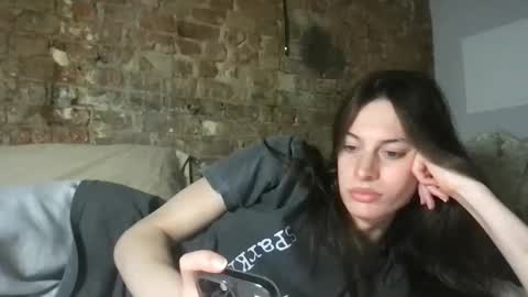 goddess_larz online show from September 12, 11:15 pm