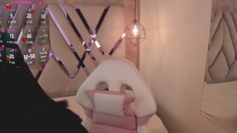 M A R T I N A  online show from February 5, 12:32 pm