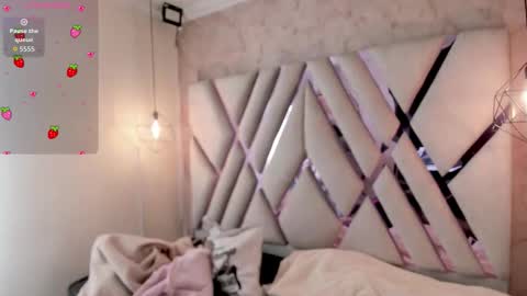 M A R T I N A  online show from February 16, 12:23 pm