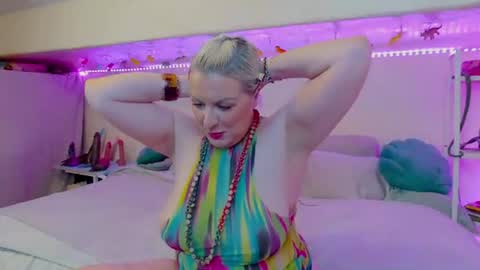 Goddess Alimony online show from June 29, 8:20 pm