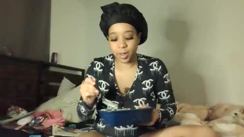 goddessdiiamond online show from February 16, 4:08 am