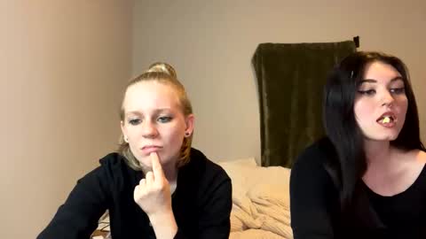 Snapshot of goddessfeyaa chatting on December 8, 1:13 am feyaa22 online show from December 8, 1:13 am